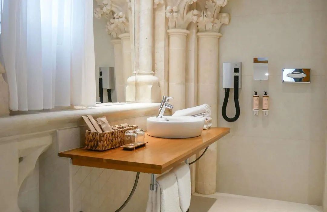 Mercure Poitiers Centre-1