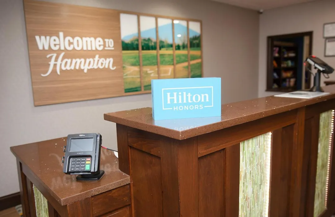 Hampton Inn & Suites Williamsport - Faxon Exit-1
