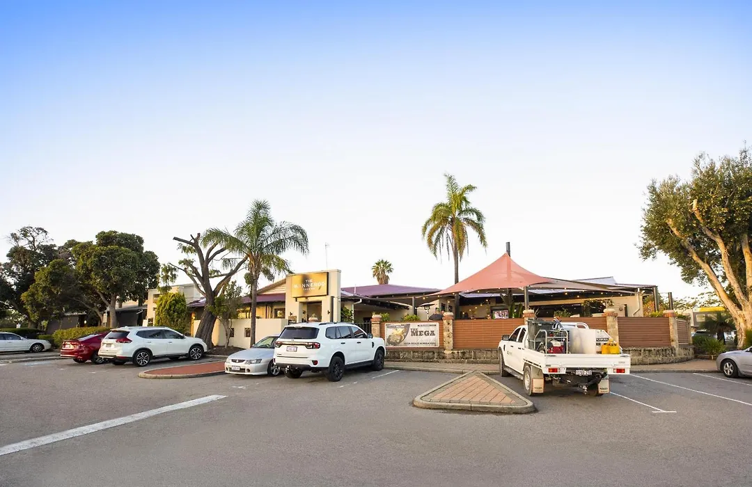 Nightcap At Wanneroo Tavern-1
