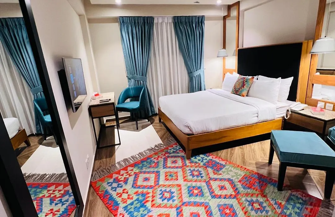 Lahore Continental Hotel-1
