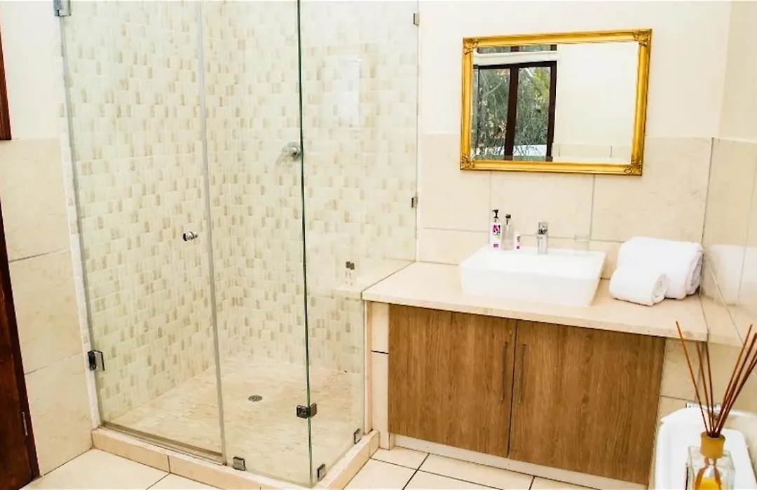 Inn And Out Plus Craighall-1