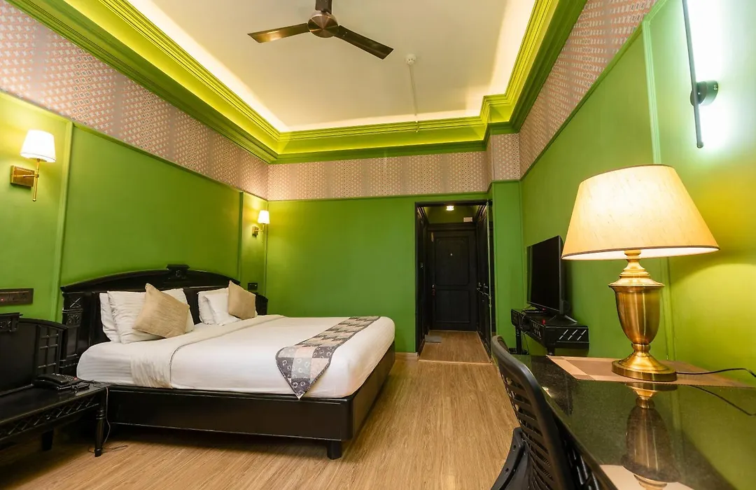 Hotel Solitaire Chandigarh - 10 Mins From Railway Station-1