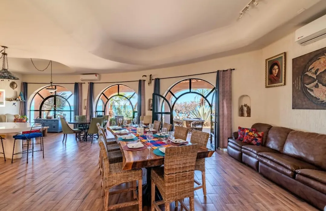 Casa Kootenay Waterfront Bnb-1