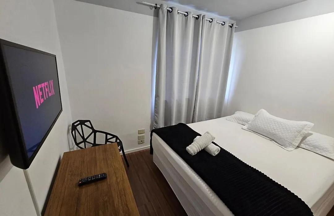 Pousada e Hostel Santiago Morumbi-1