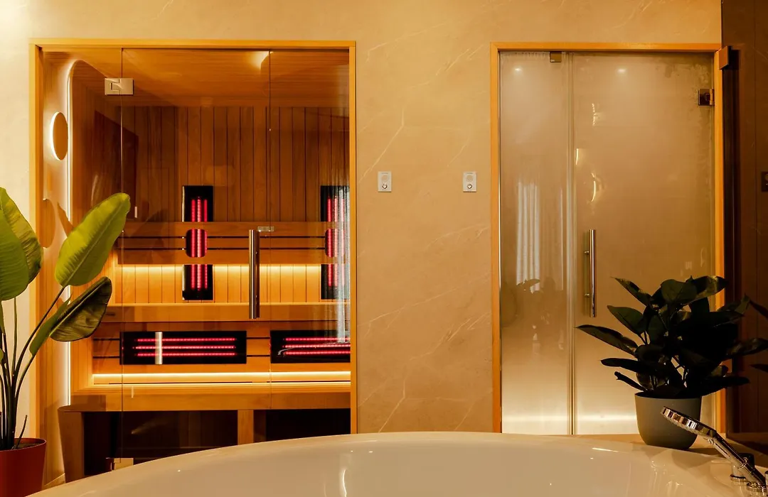 Boutique Hotel Charley'S-1