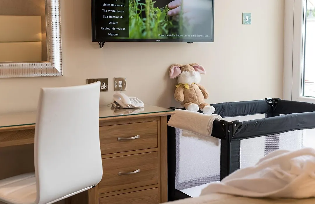 The Victoria Hotel & Source Spa-1
