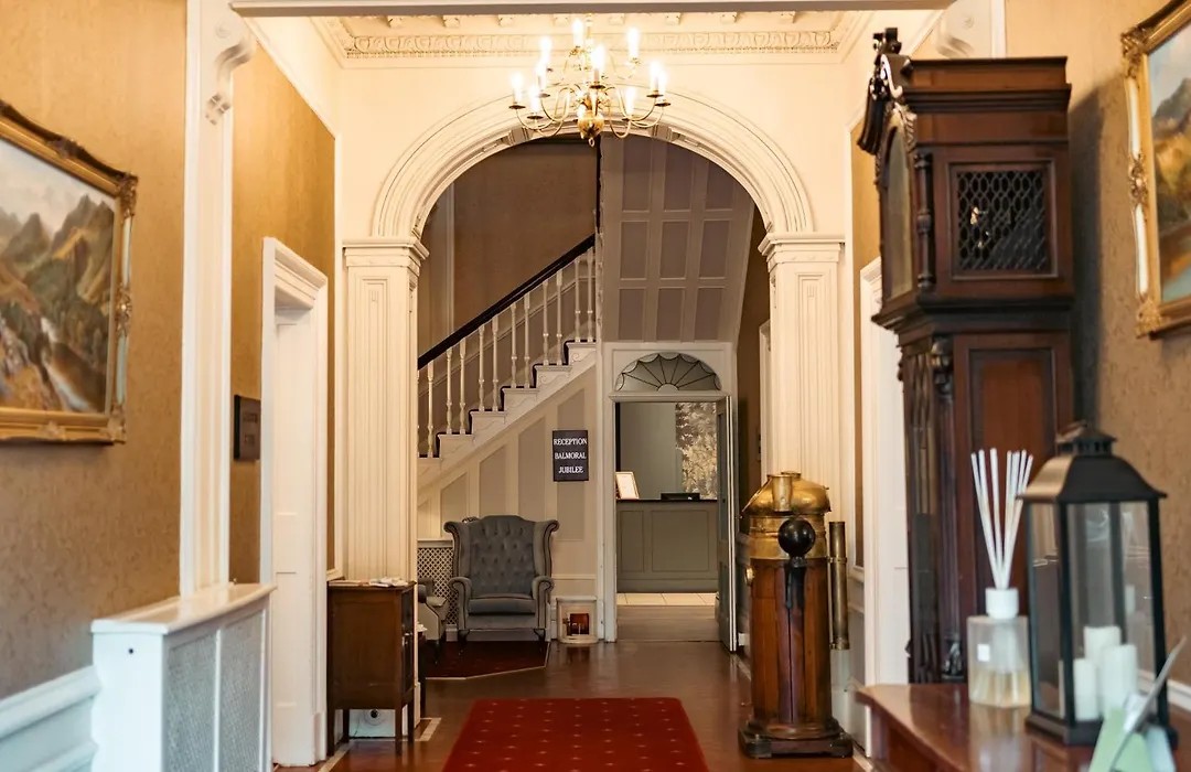 Farington Lodge Hotel-1