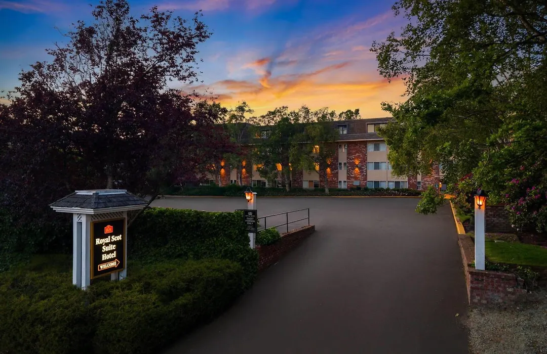 Royal Scot Hotel & Suites, Trademark Collection By Wyndham-1