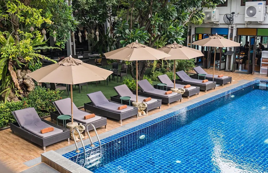 โรงแรม เดอลานนา-1