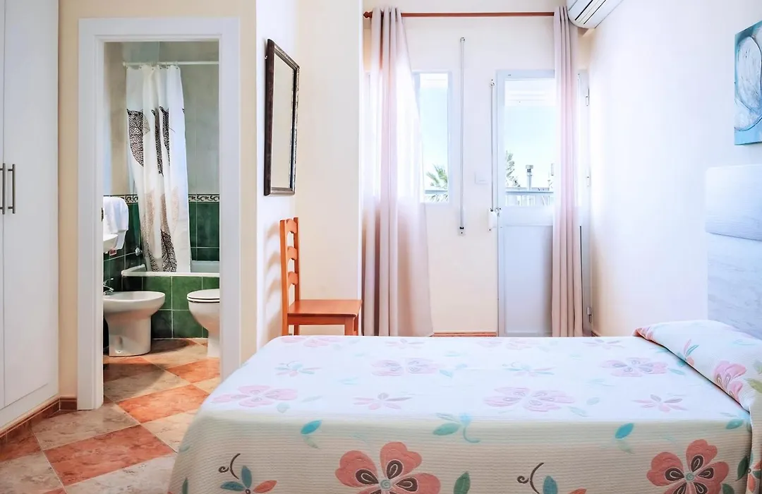 Hostal Sonrisa del Mar-1