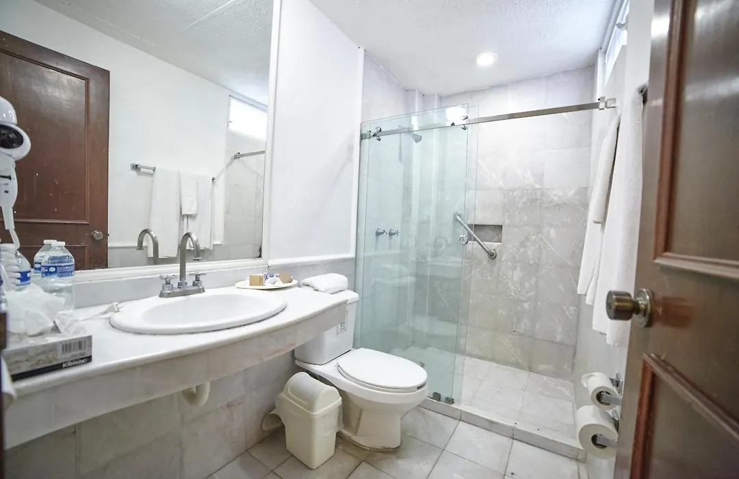 Hotel Francis Drake-1