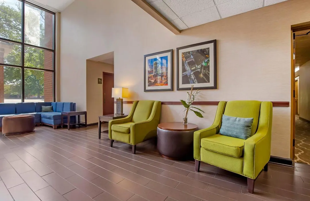 Comfort Suites Regency Park-1