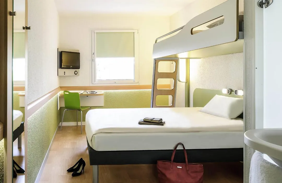 Ibis Budget Istres Trigance-1