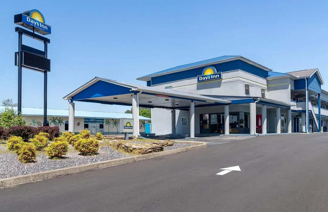 Days Inn By Wyndham Greeneville-1