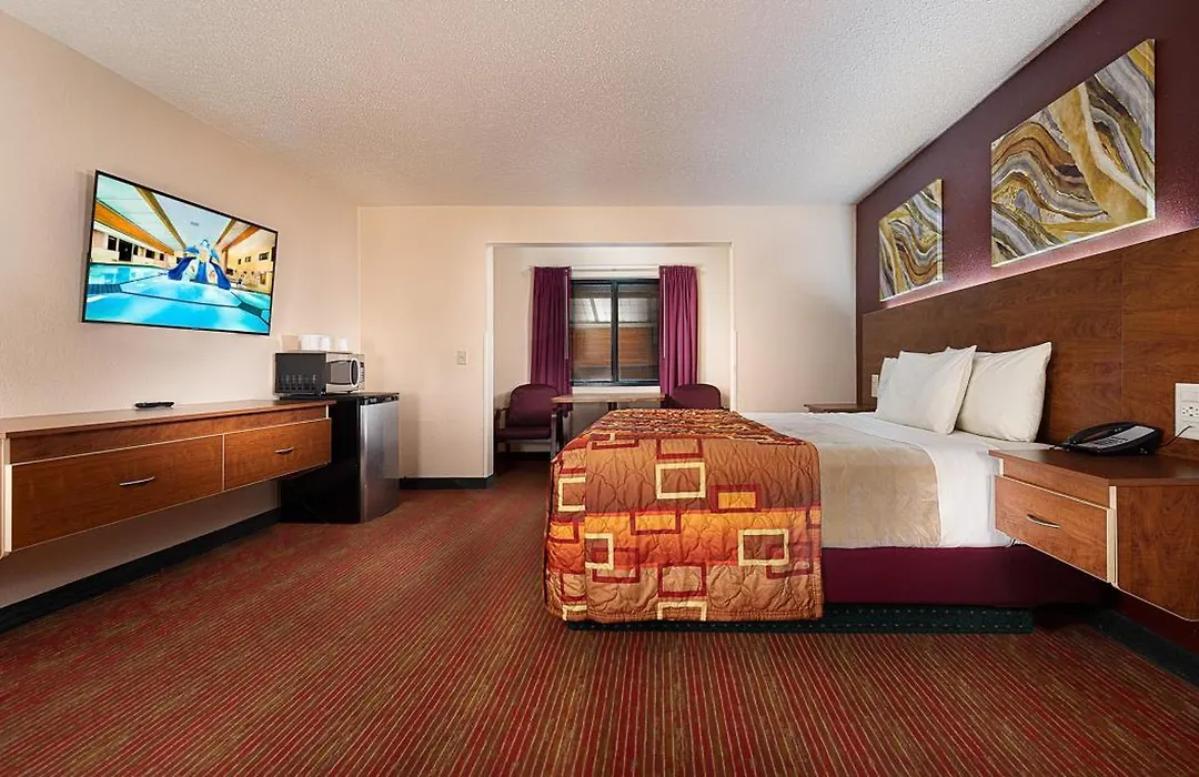 Grand Marquis Waterpark Hotel & Suites-1