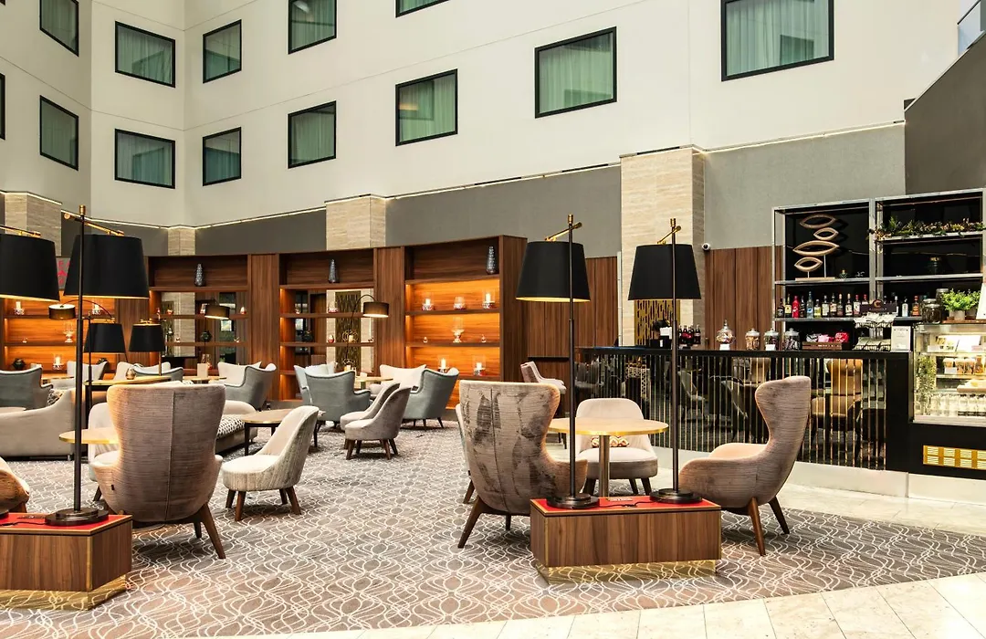 Crowne Plaza London Heathrow T4 By Ihg-1