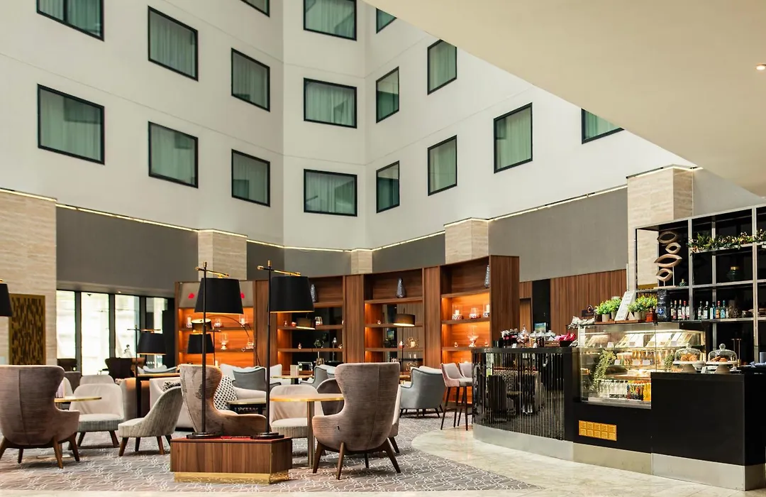 Crowne Plaza London Heathrow T4 By Ihg-1