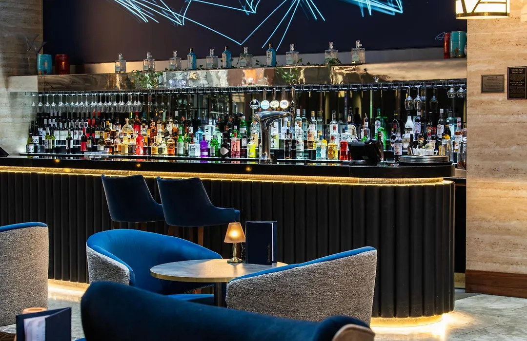 Crowne Plaza London Heathrow T4 By Ihg-1