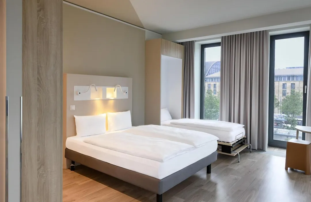 Ibis Budget Bremen City Center-1