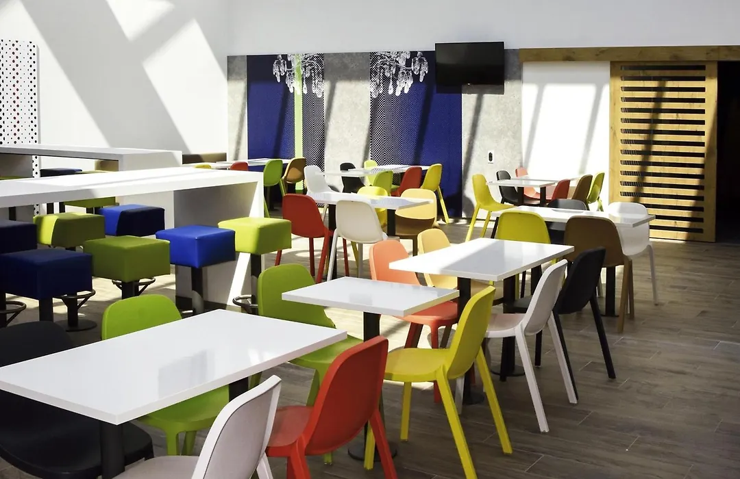 Ibis Budget Langres-1