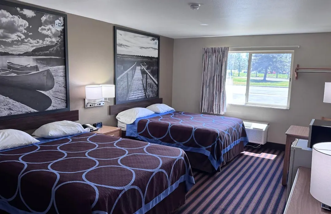 Northwoods Inn And Suites-1