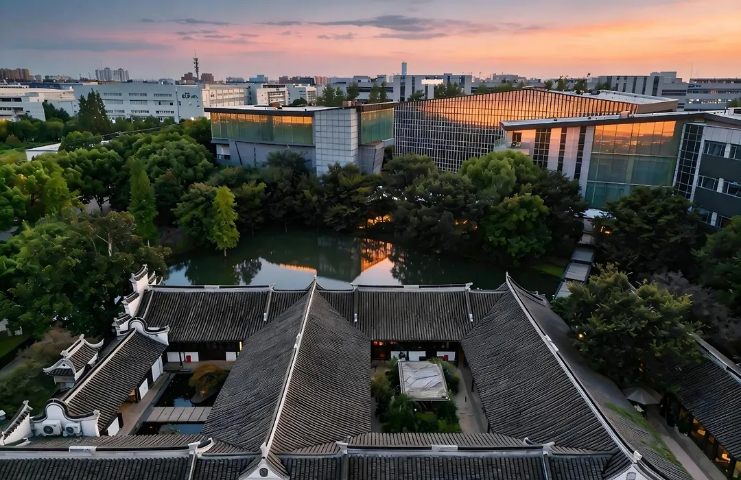 Shanghai International Tourist Resort Fuyi Hotel-1