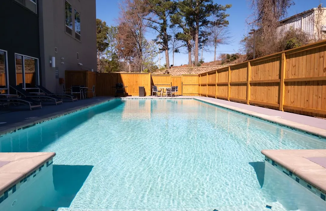 La Quinta Inn & Suites By Wyndham Oxford-1