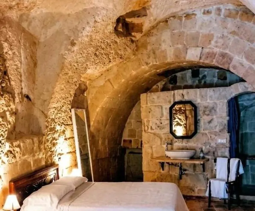 Cave Rooms Sassi-1