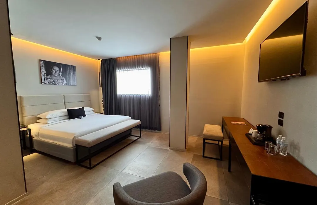 Ontico Urban Design Hotel-1