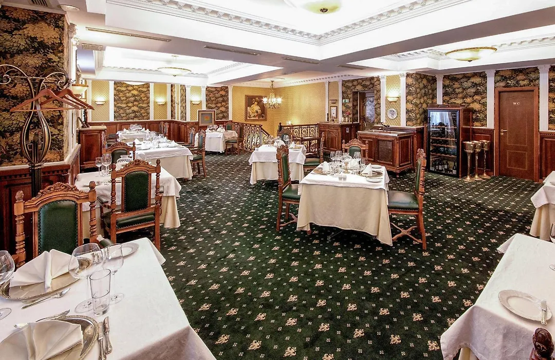 Grand Hotel London-1