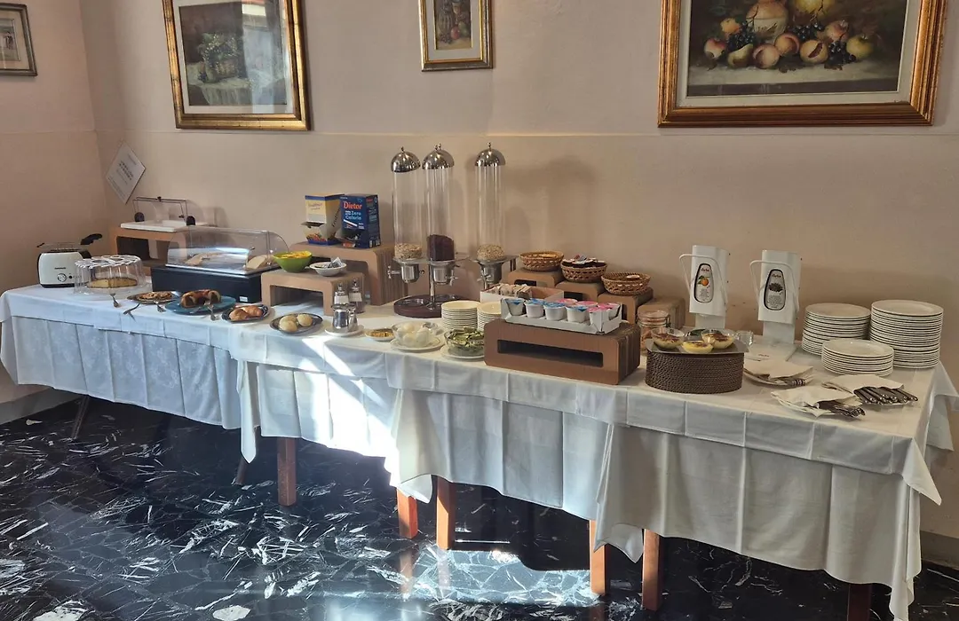 Hotel Savoia E Campana-1