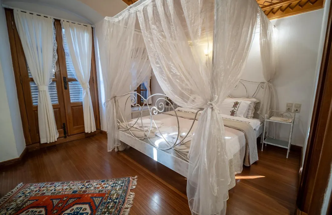 Hotel Des Etrangers - Special Category-1