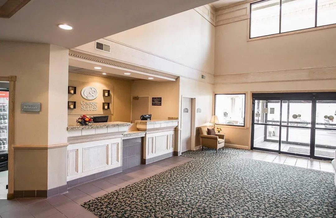 Comfort Suites University Area Notre Dame-South Bend-1
