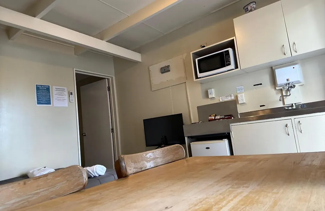 Camellia Court Family Motel-1