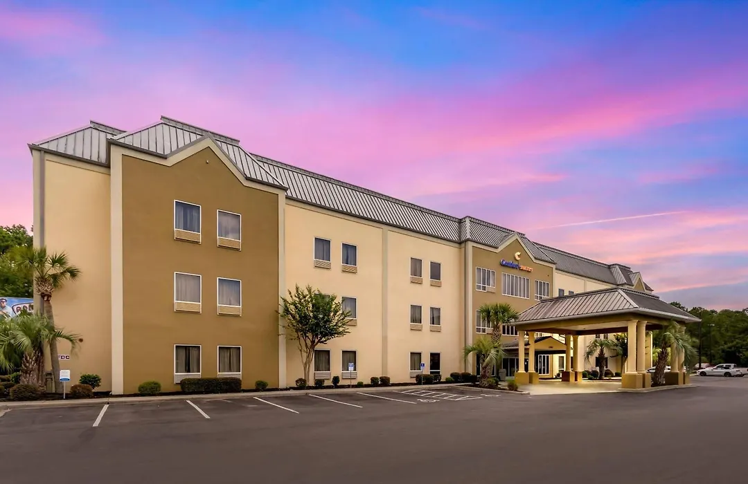 Comfort Suites At The University-1