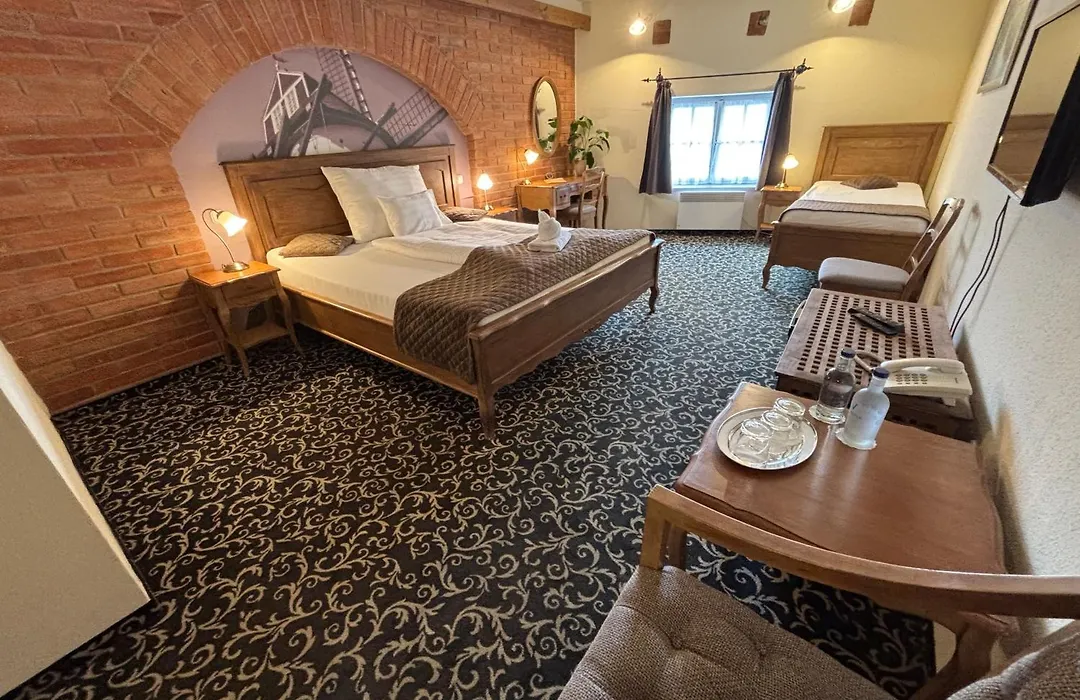 Malom Hotel-1