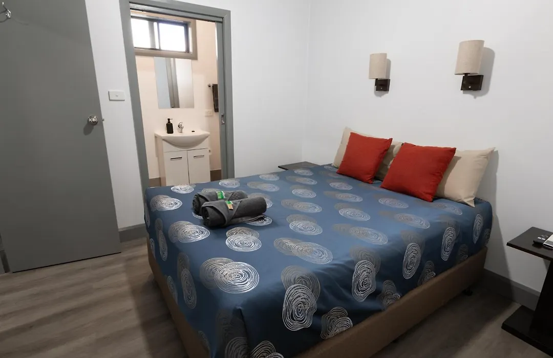 Broken Hill Tourist Lodge-1