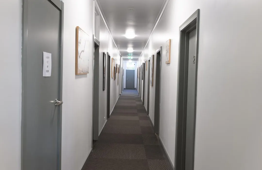 Broken Hill Tourist Lodge-1