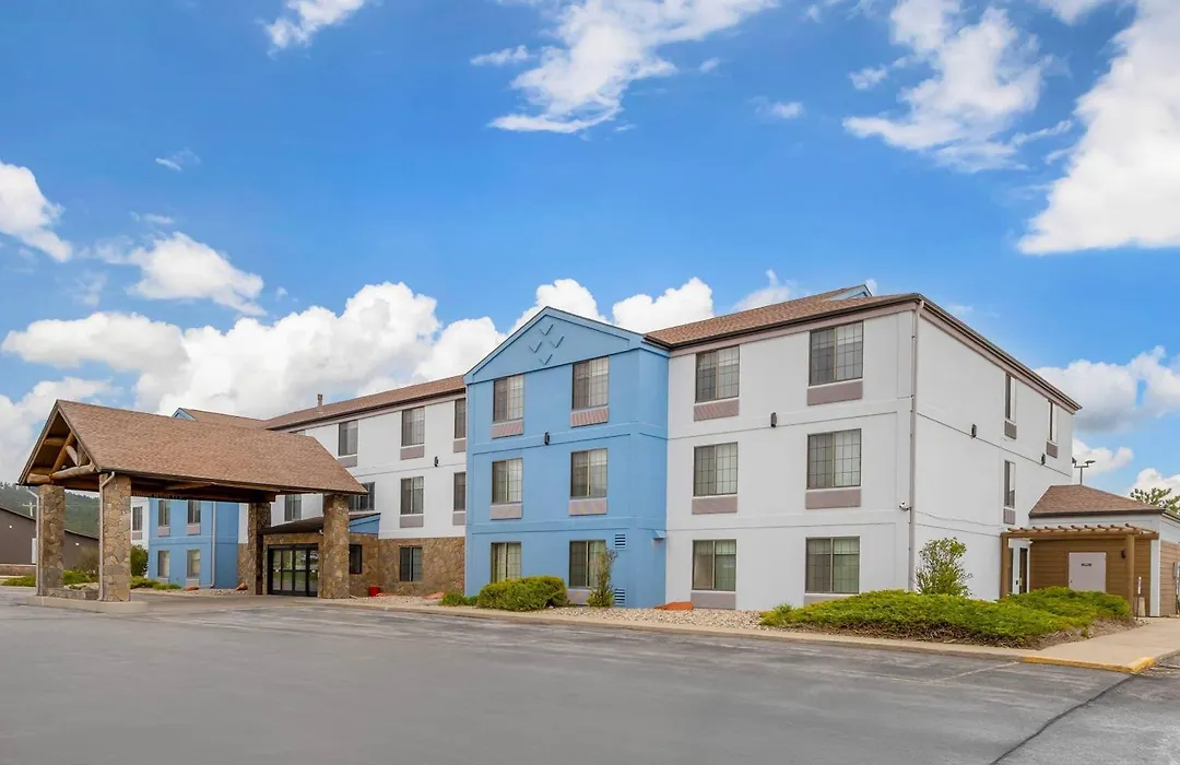 Comfort Inn & Suites Summerset - North Rapid City-1