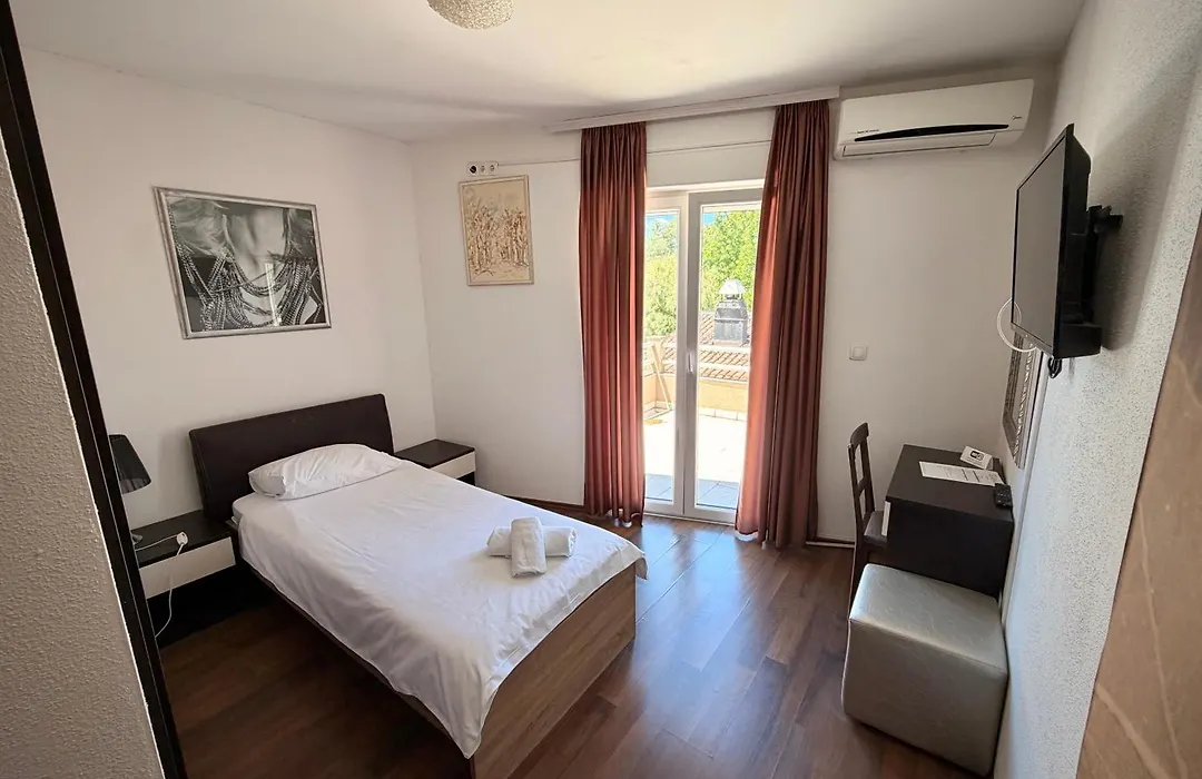 Hotel Storia-1