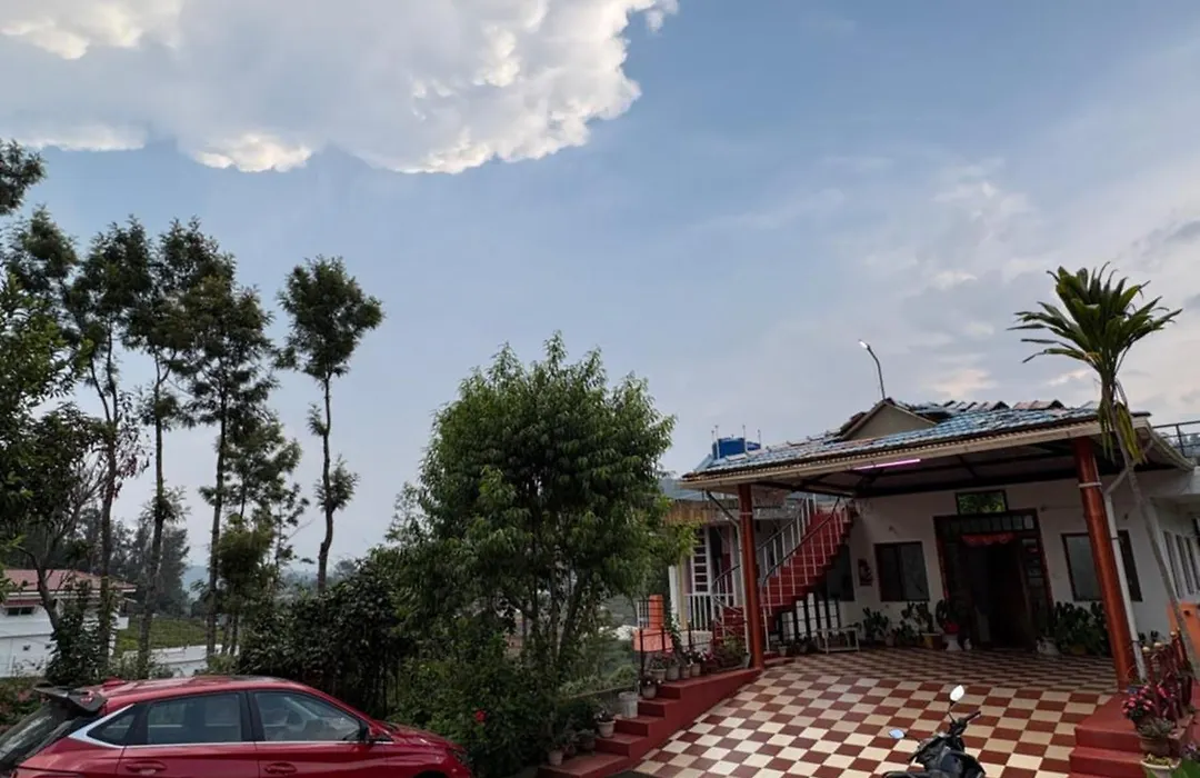 Vignesh Holiday Inn-1