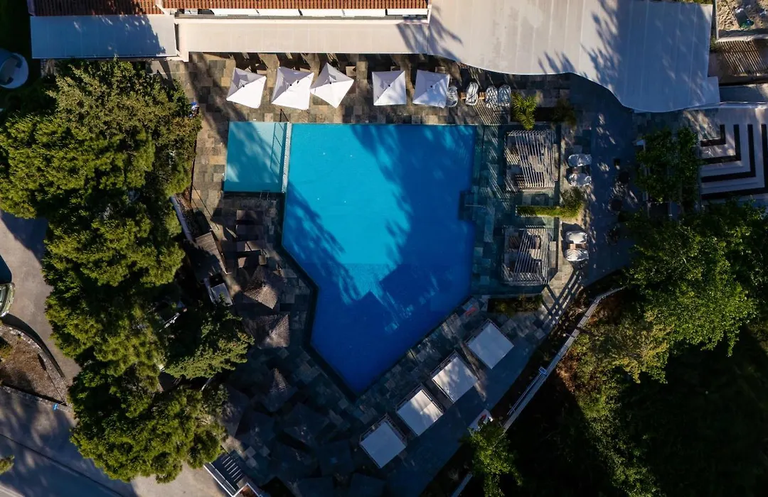 Zoe Hotel, Trypiti Beach Resort & Hive Water Park-1
