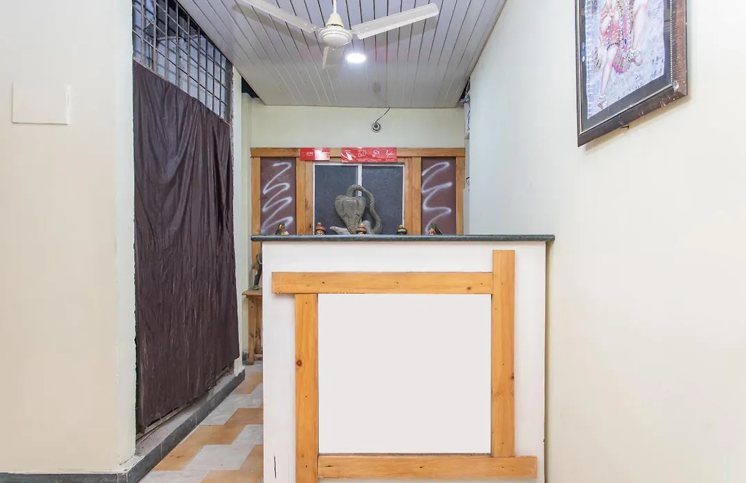 Hotel O Santushti-1
