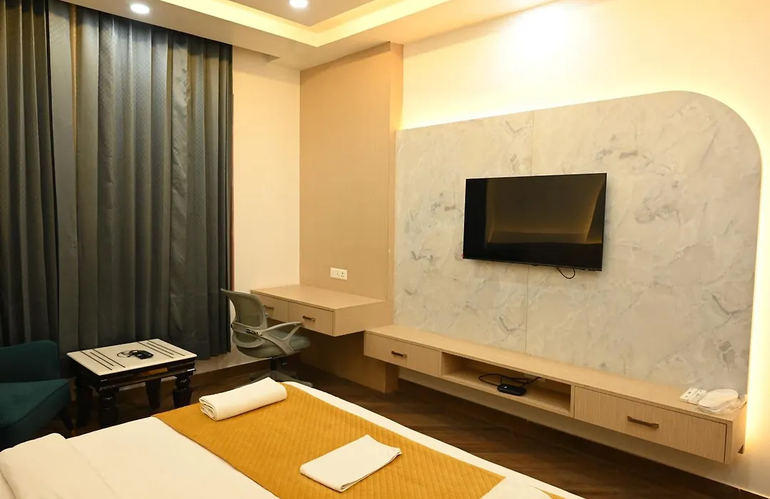 Trimhotel Shubharambh Ayodhya-1
