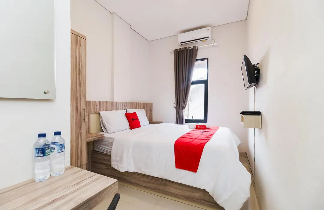 RedDoorz Syariah near RSUD Siti Fatimah Palembang-1