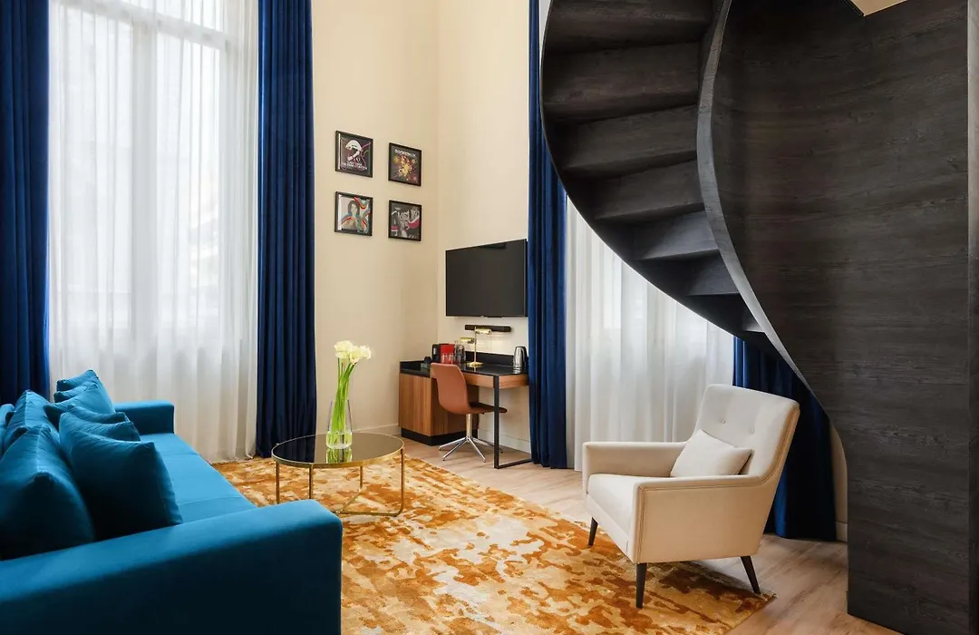 Pullman Budapest-1