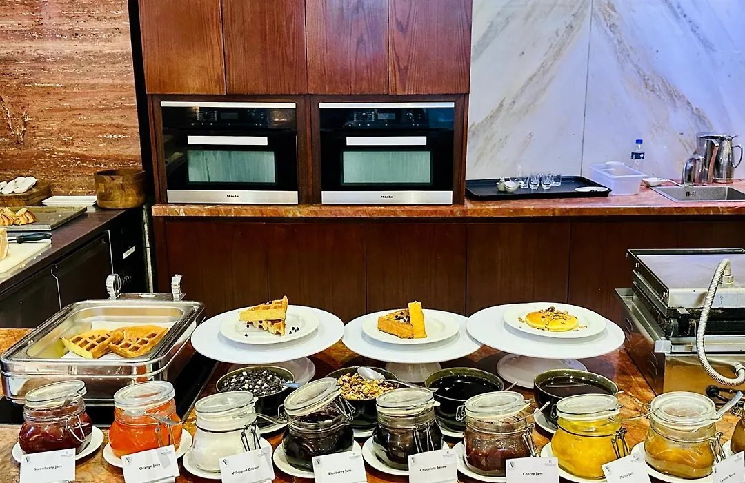Renaissance Dhaka Gulshan Hotel-1