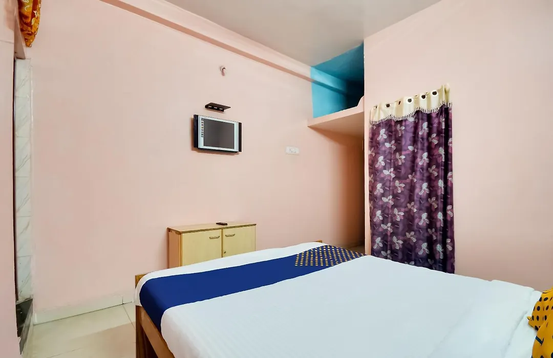 Hotel O Sri Murugan Lodge-1
