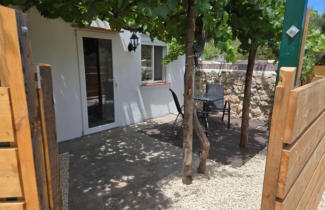 Casa De Bello-1