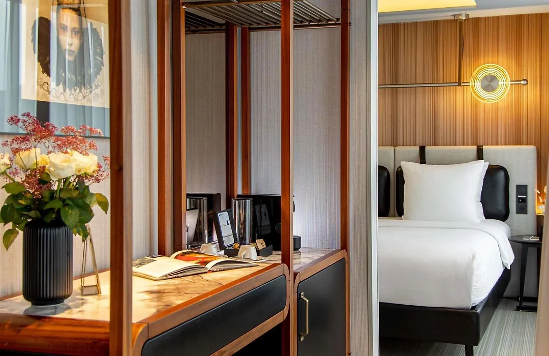 Muze Hotel Dusseldorf - Handwritten Collection-1